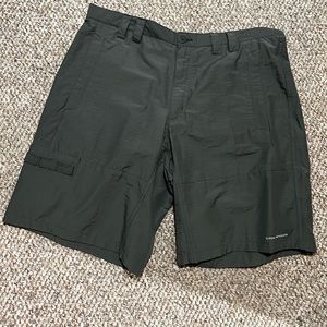 Columbia PFG Men's Fishing Shorts. Never Worn. Side Pockets.